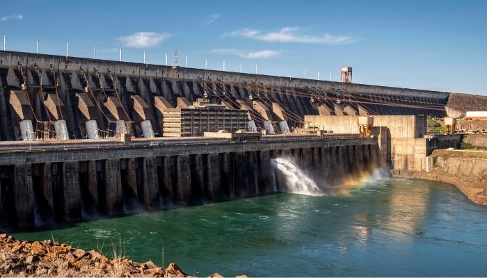 Itaipu abre processo seletivo externo para 31 cargos